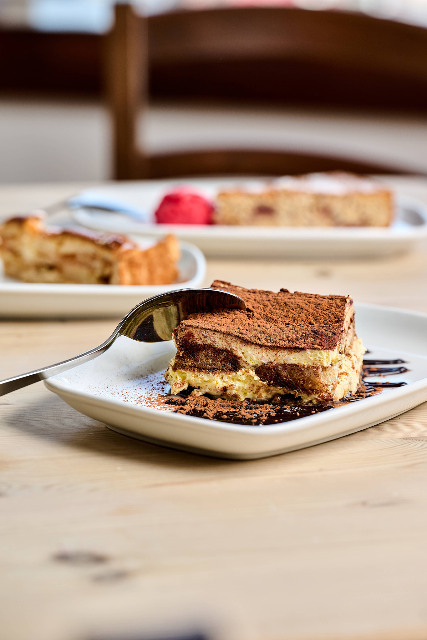 Traditional Italian espresso biscuits, marscarpone cream & cocoa